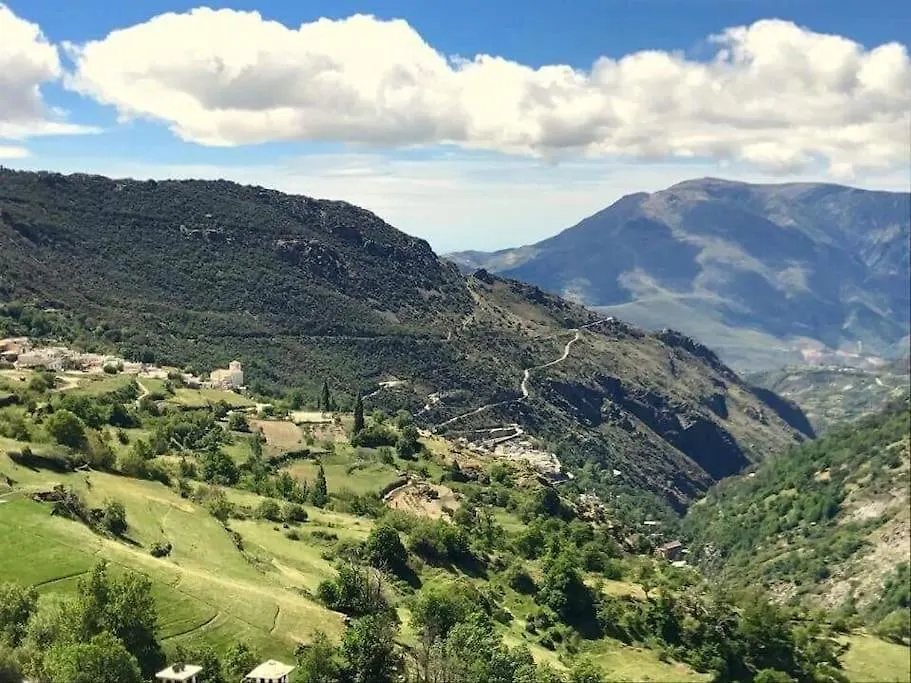 Casa Mirador Bubion, Large Terrace & Amazing Views Apartment